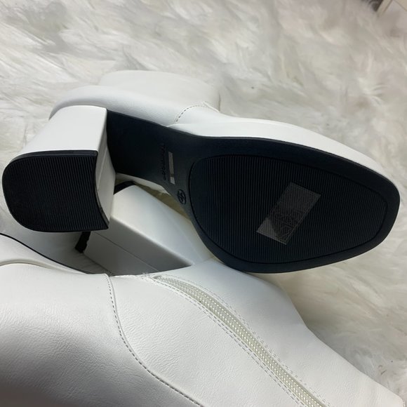 1 LEFT !! WALK MY WAY CHUNKY WHITE BOOTIES - Picture 6 of 10